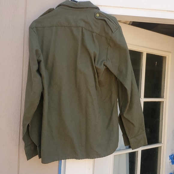 Vintage olive drab military fatigue long sleeve - Picture 2 of 2